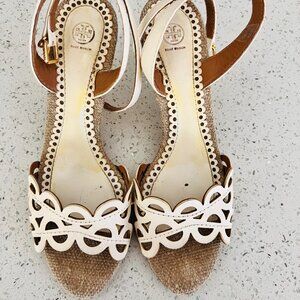 Tory Burch Aileen Sandal-Veg Leahter, size 6.5 with Original box